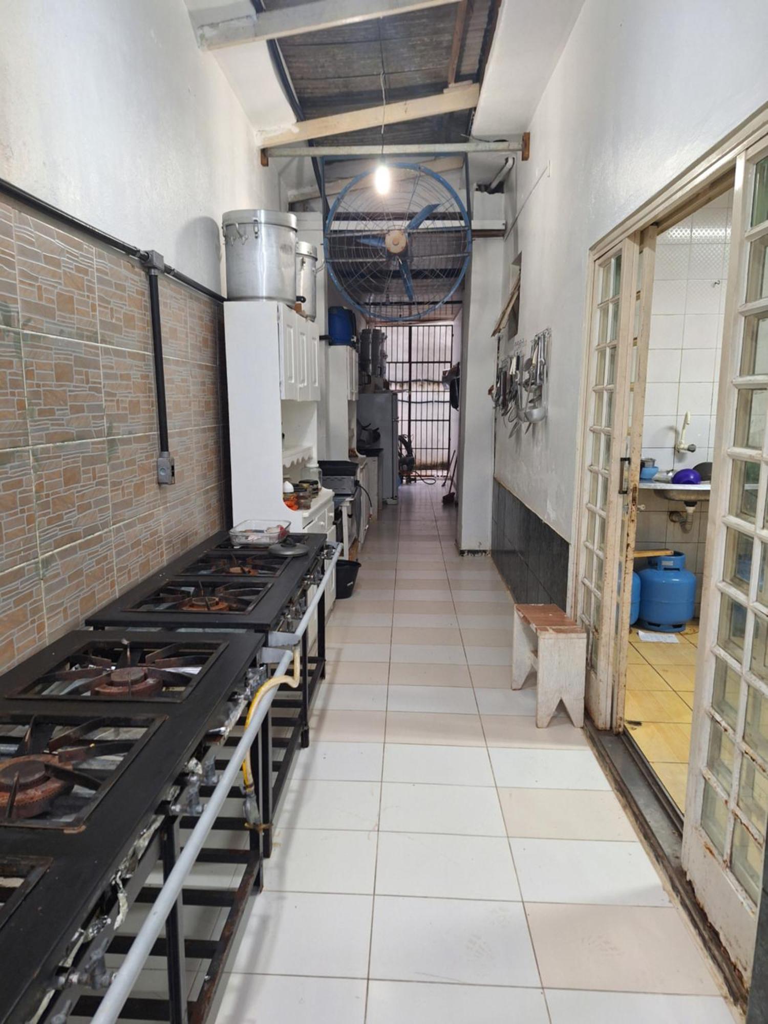 מנאוס Quarto Triplo Com Banheiro Em Pousada E Restaurante מראה חיצוני תמונה